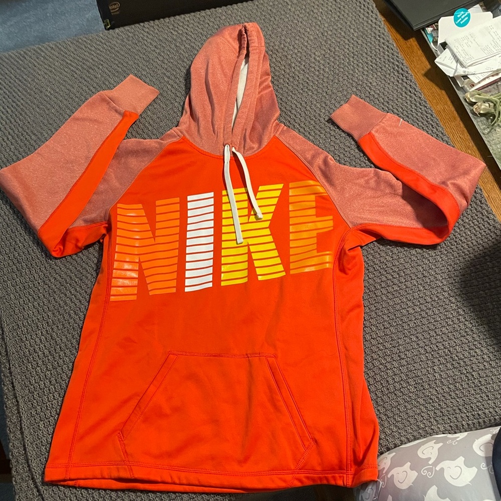 Nike Dri-fit sweatshirt